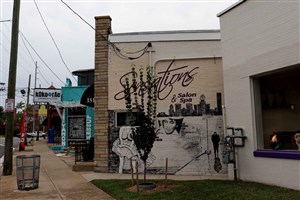 Untitled (Marilyn Monroe Mural)